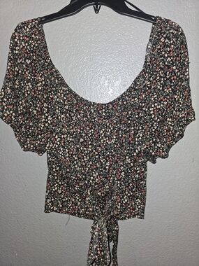 Floral Puff-Sleeve Tie-Front Top - Black with Pink & Cream Floral